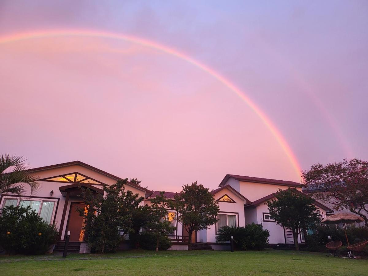 Gla Aewol Villa Jeju Buitenkant foto